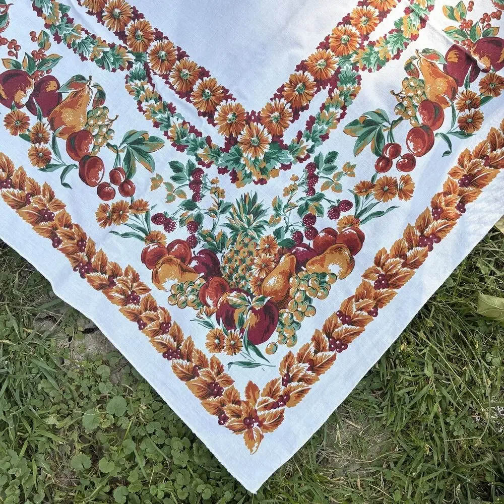 Unbranded 1950s tablecloth